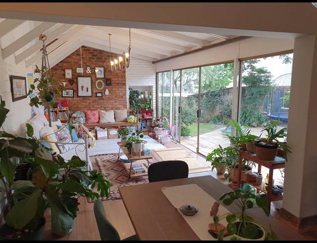 2 BEDROOM TOWNHOUSE TO LET IN ATHOLL